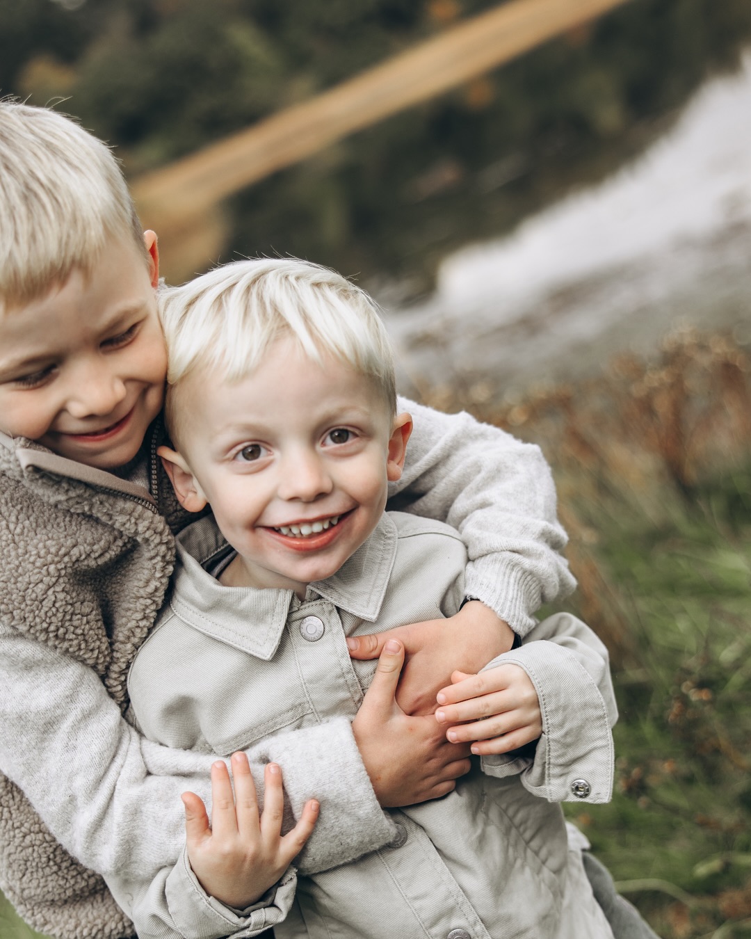 Når det I har bygget op, bliver til mere end bare jer to 🥹🤍
 
En dejligt efterårsgensyn med søde Ditte og hendes familie fra sidste år 🤎🍂✨
 
___________________

#familiefotograf #familiefotografering #fallvibes #efterårsfotografering #kærlighedpåhøjtplan #familieliv